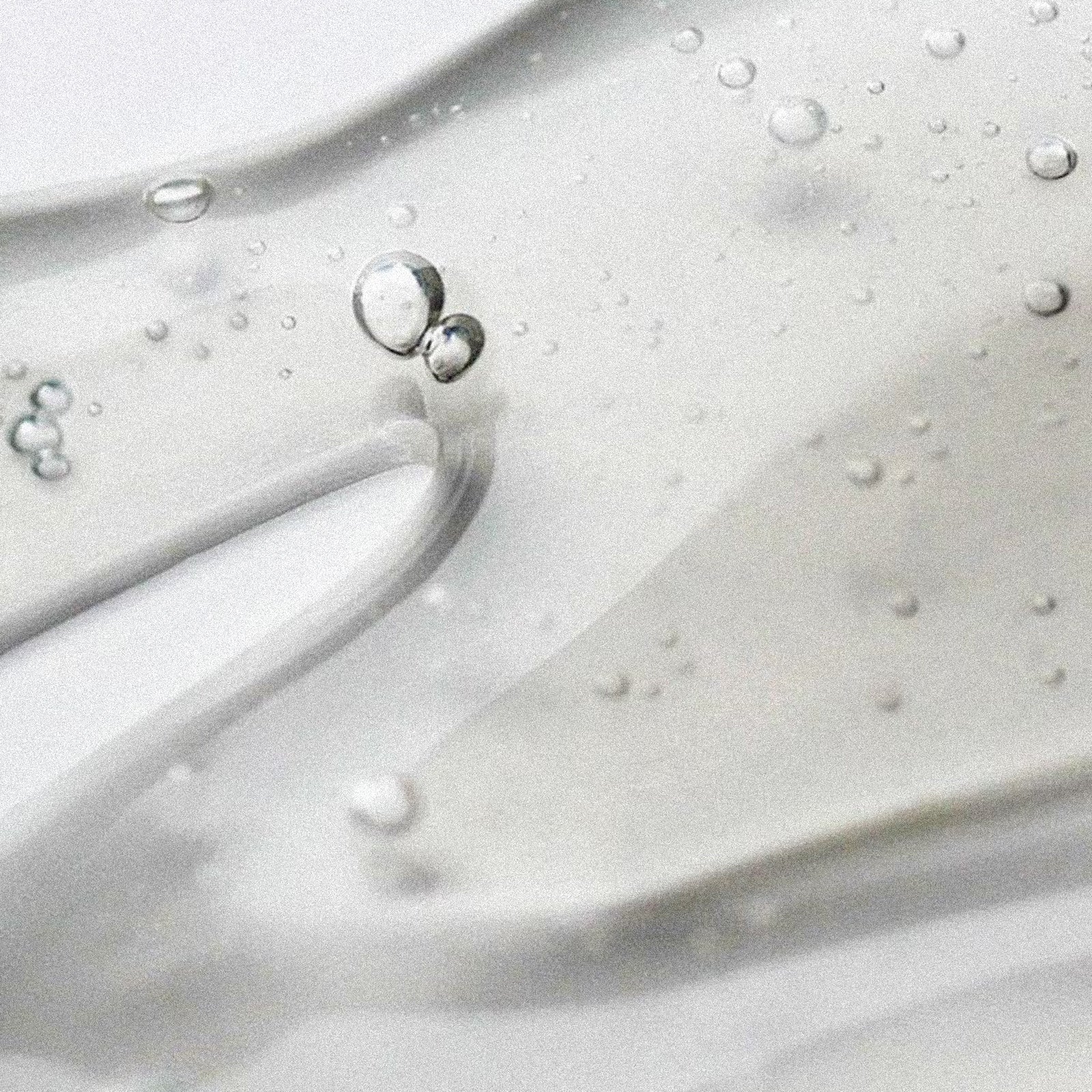 STRENGTHENING & VOLUMIZING SHAMPOO